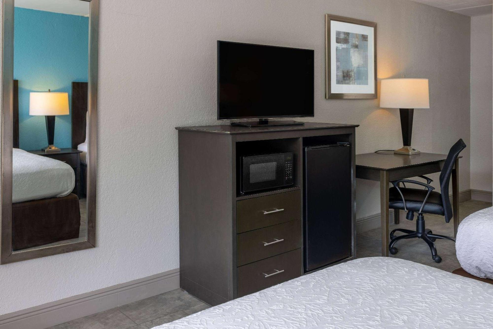 Travelodge By Wyndham Kingsland Ga Экстерьер фото
